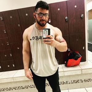 Meet your Posher, Emanuel